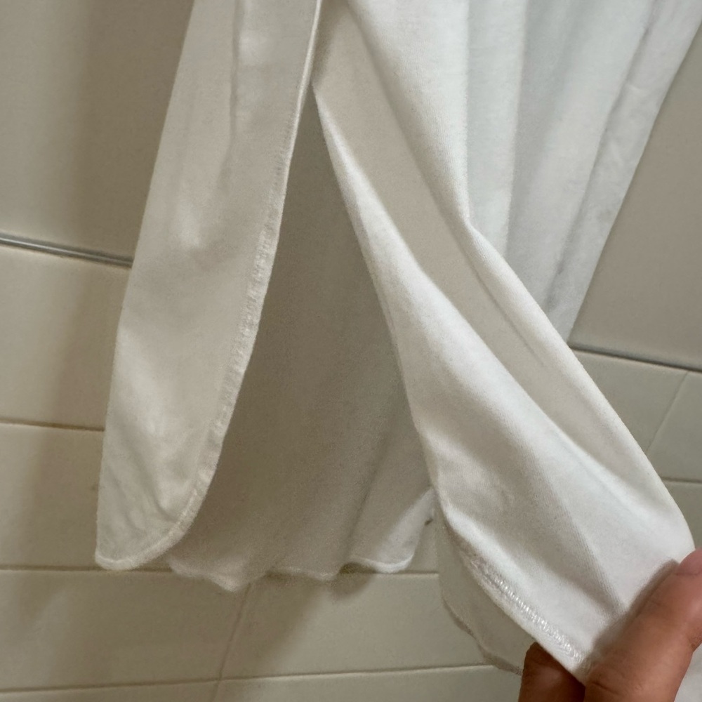 Lululemon White Tee - Picture 6 of 11